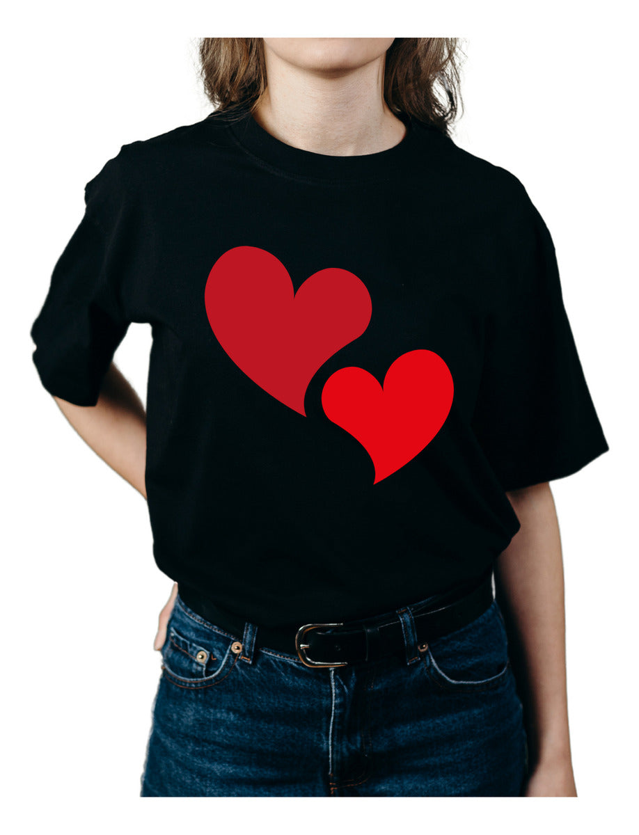Playera Negra Mujer – Corazón Doble | Romántico | Minimalismo Urbano